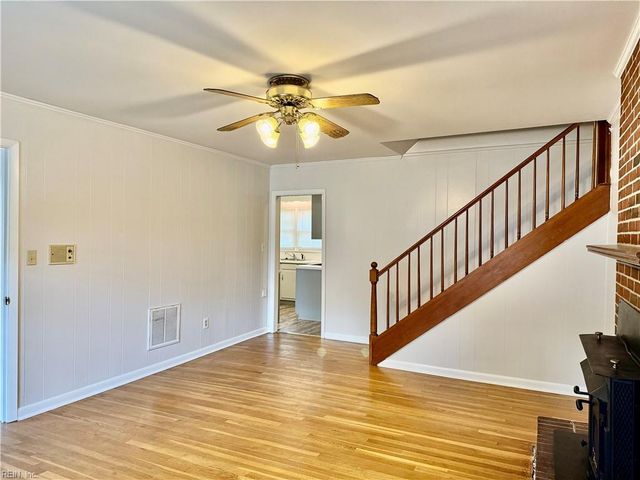 347 Brunell DR, Hampton, VA 23666