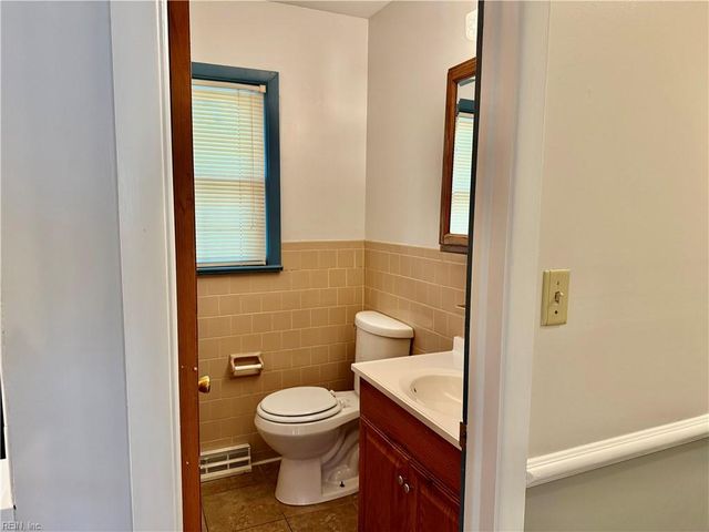 347 Brunell DR, Hampton, VA 23666