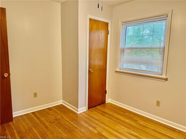 347 Brunell DR, Hampton, VA 23666