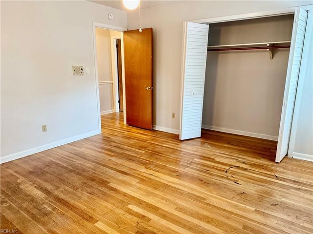 347 Brunell DR, Hampton, VA 23666