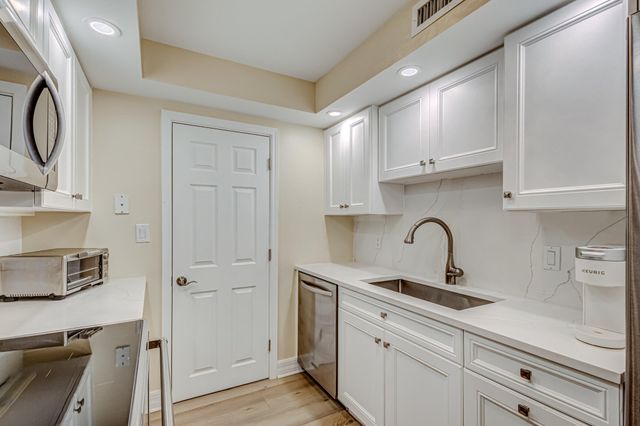 3000 N Ocean Drive 4 G, Singer Island, FL 33404