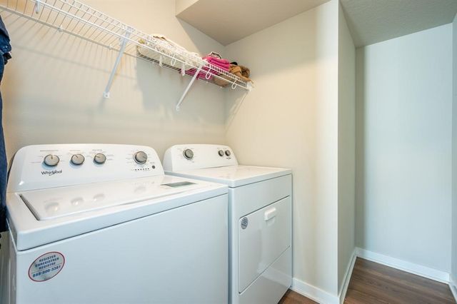 9656 Heightsview Drive, West Des Moines, IA 50266