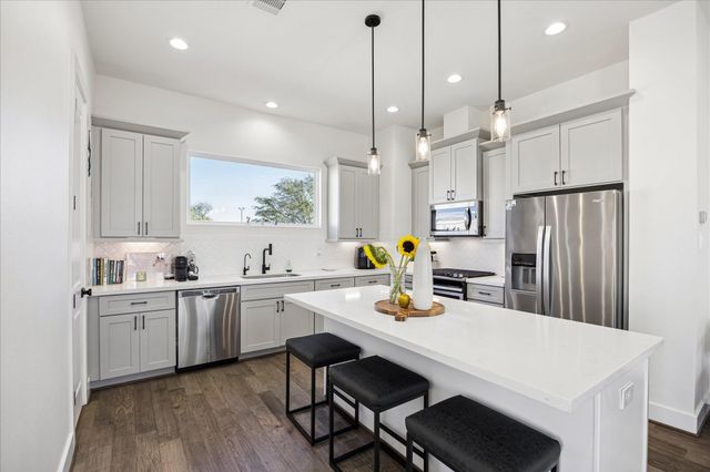 1915 Kolfahl Street A, Houston, TX 77023