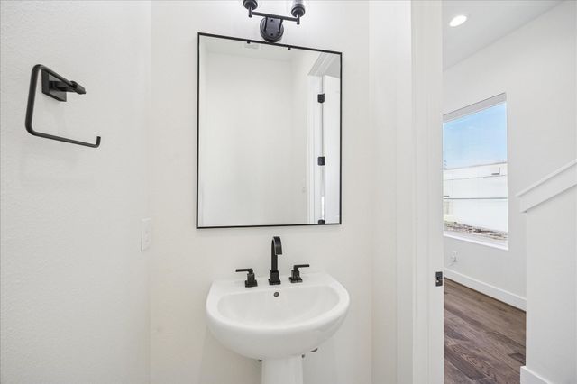 1915 Kolfahl Street A, Houston, TX 77023