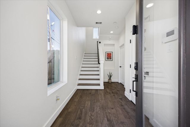 1915 Kolfahl Street A, Houston, TX 77023