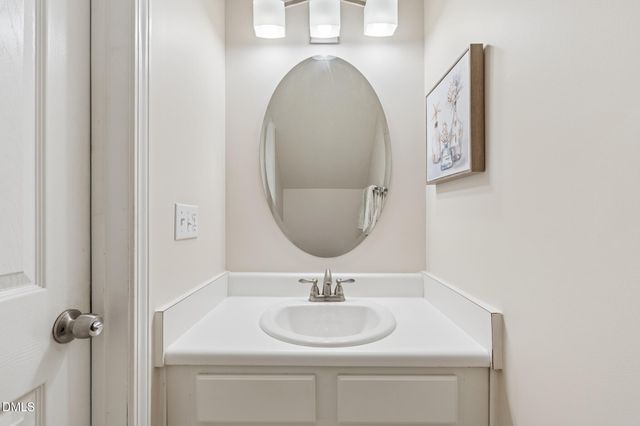 508 Canyon Lake Circle, Morrisville, NC 27560