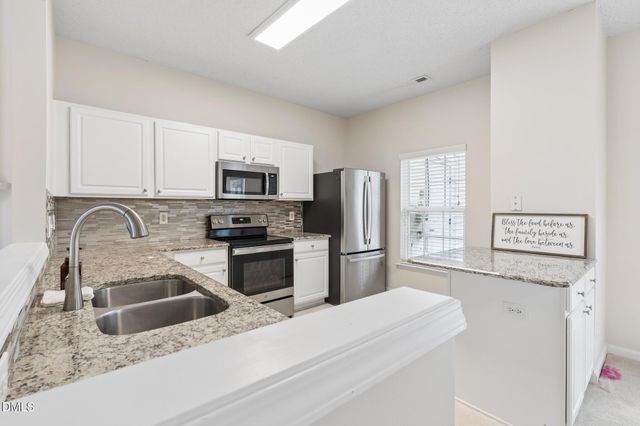 508 Canyon Lake Circle, Morrisville, NC 27560