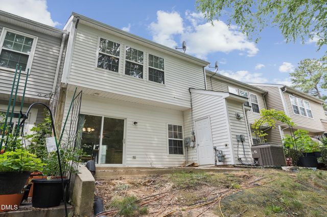 508 Canyon Lake Circle, Morrisville, NC 27560