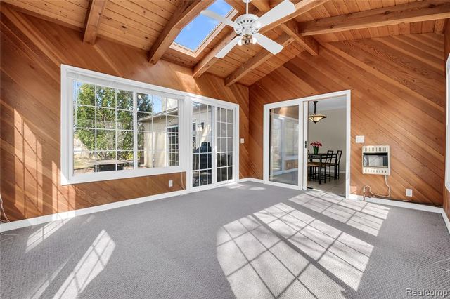 5516 Priory Lane, Bloomfield Hills, MI 48301