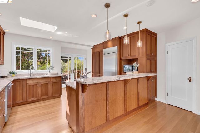 844 Ramona, Albany, CA 94706