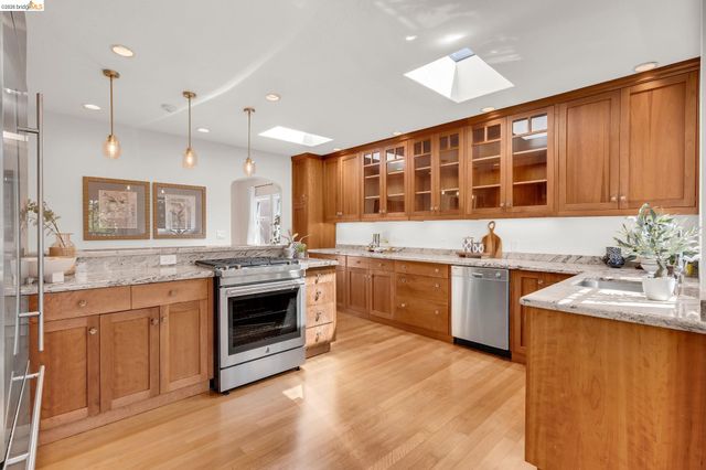 844 Ramona, Albany, CA 94706