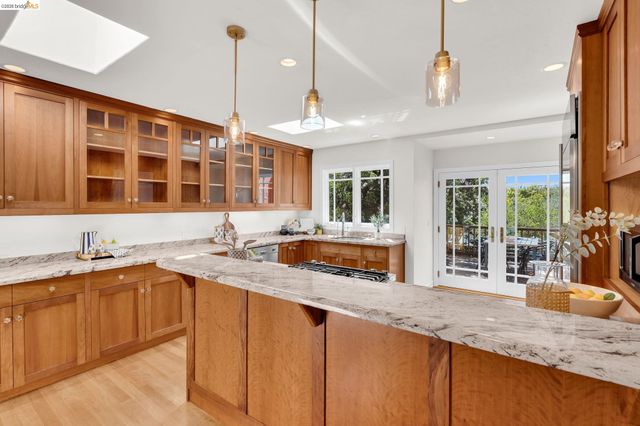 844 Ramona, Albany, CA 94706