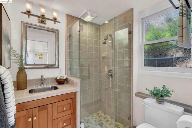 844 Ramona, Albany, CA 94706