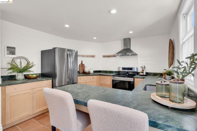 844 Ramona, Albany, CA 94706