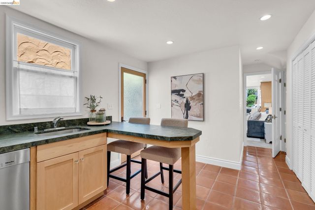 844 Ramona, Albany, CA 94706
