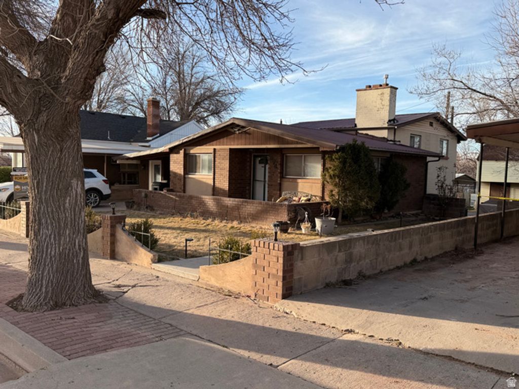 574 W HARDING AVE, Cedar City, UT 84720