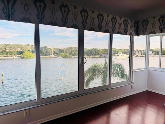 2772 NE 30th Avenue 6c, Lighthouse Point, FL 33064