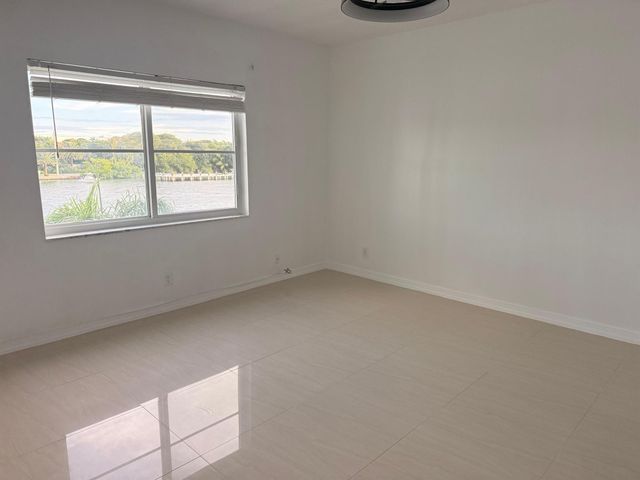 2772 NE 30th Avenue 6c, Lighthouse Point, FL 33064