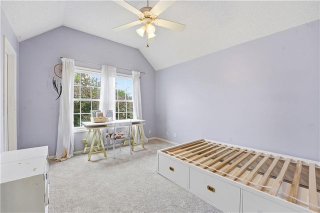 21715 W 100 Terrace, Lenexa, KS 66220