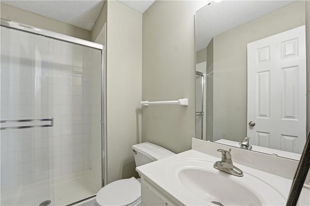 21715 W 100 Terrace, Lenexa, KS 66220