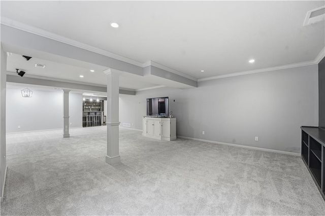 21715 W 100 Terrace, Lenexa, KS 66220