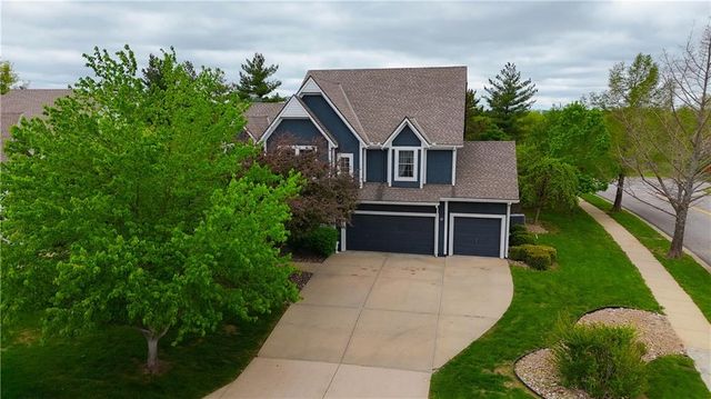 21715 W 100 Terrace, Lenexa, KS 66220