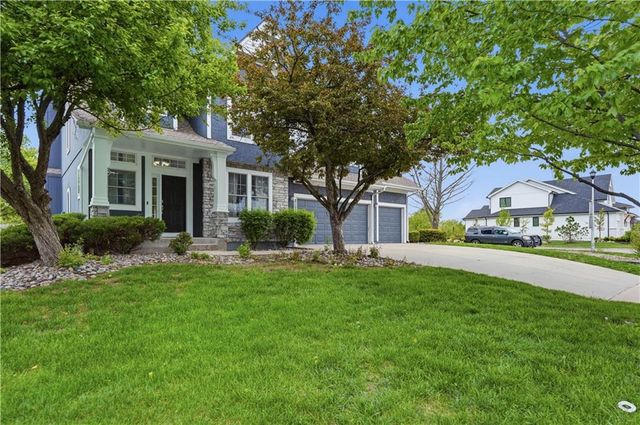 21715 W 100 Terrace, Lenexa, KS 66220