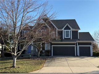 21715 W 100 Terrace, Lenexa, KS 66220