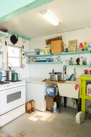 179 Nautilus Street, Sargent, TX 77414