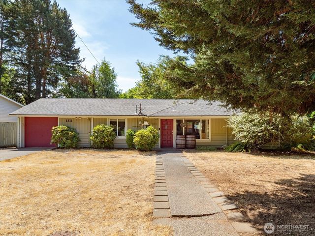 1331 N 121st Street, Seattle, WA 98133