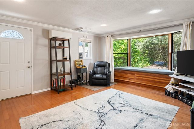 1331 N 121st Street, Seattle, WA 98133