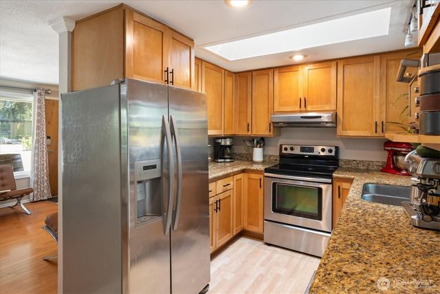 1331 N 121st Street, Seattle, WA 98133