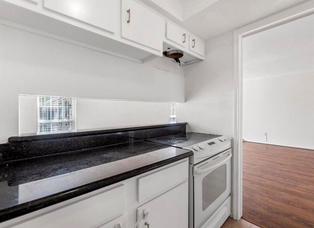 6402 Del Monte Drive 47, Houston, TX 77057