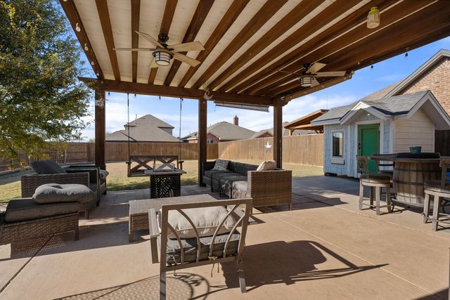 2101 100th Street, Lubbock, TX 79423