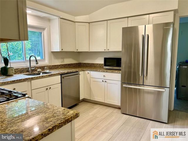 28 Pardoe Road, Princeton, NJ 08540