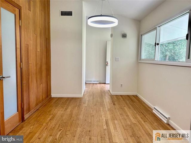 28 Pardoe Road, Princeton, NJ 08540