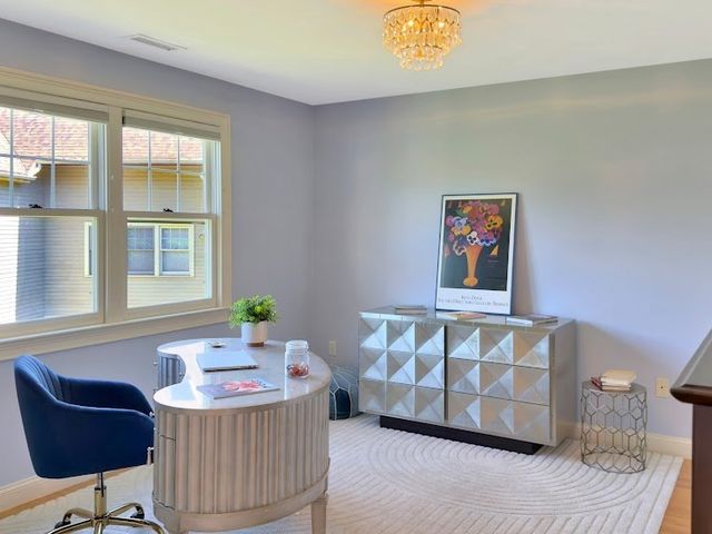 13 Green St _, Newton, MA 02458