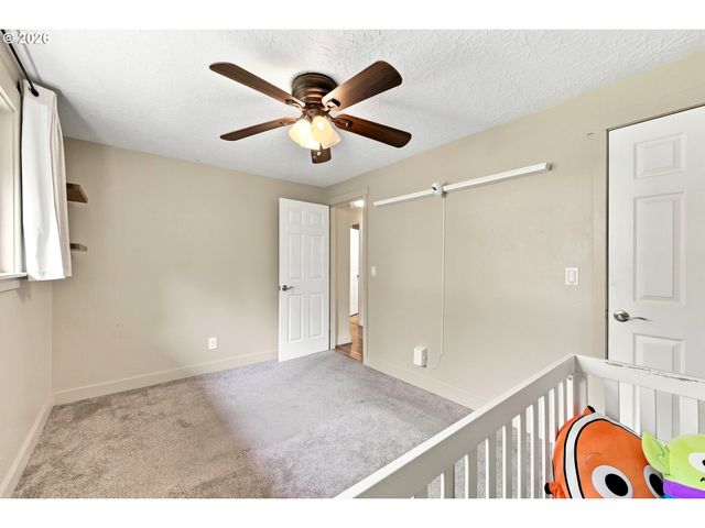3914 Se DOUGLASS Ct, Troutdale, OR 97060