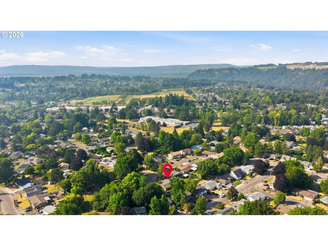 3914 Se DOUGLASS Ct, Troutdale, OR 97060