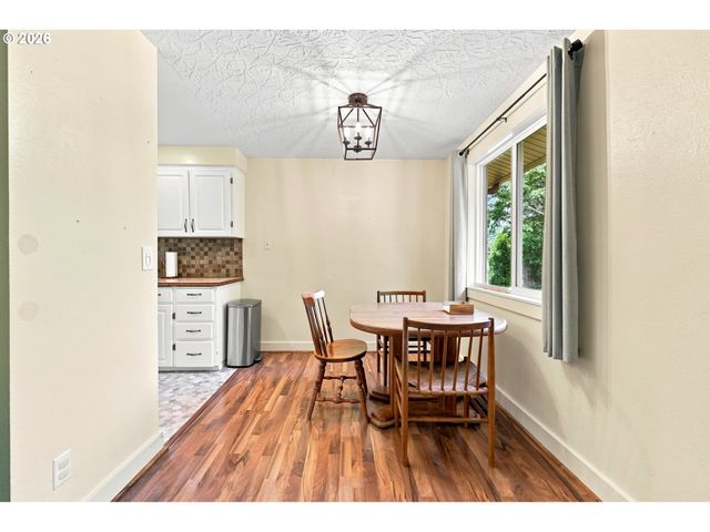 3914 Se DOUGLASS Ct, Troutdale, OR 97060