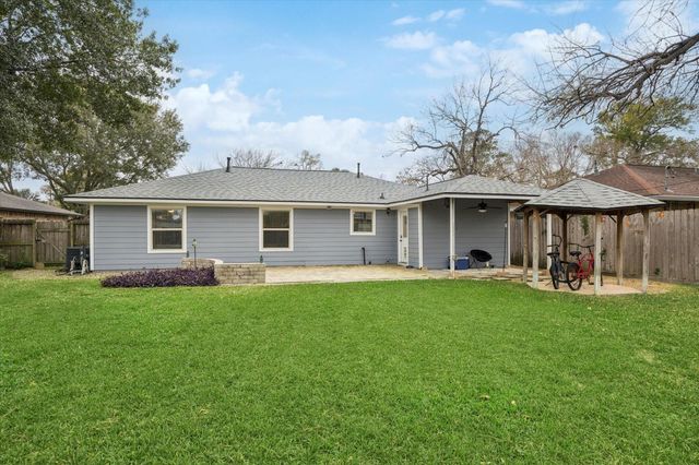 4718 Blanton Boulevard, Houston, TX 77092