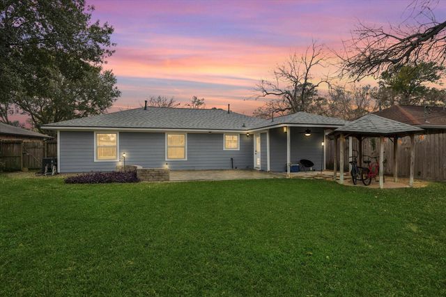 4718 Blanton Boulevard, Houston, TX 77092