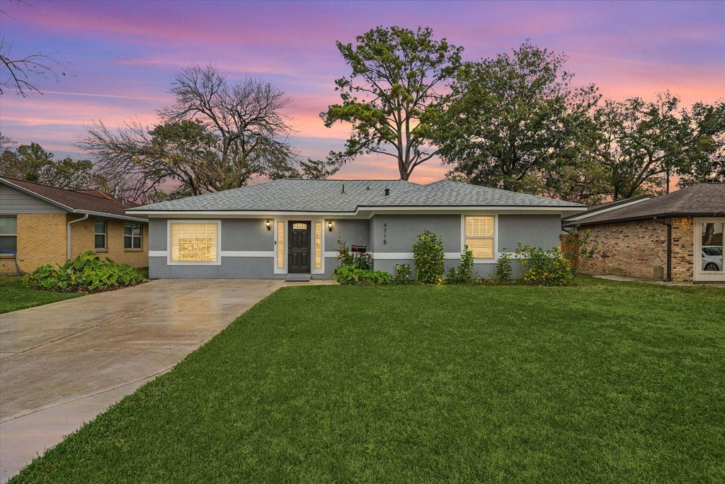 4718 Blanton Boulevard, Houston, TX 77092