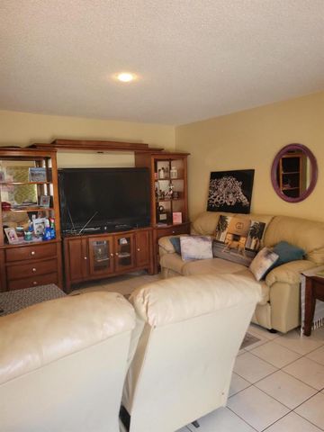 1015 SW 11th Avenue 12k, Hallandale Beach, FL 33009