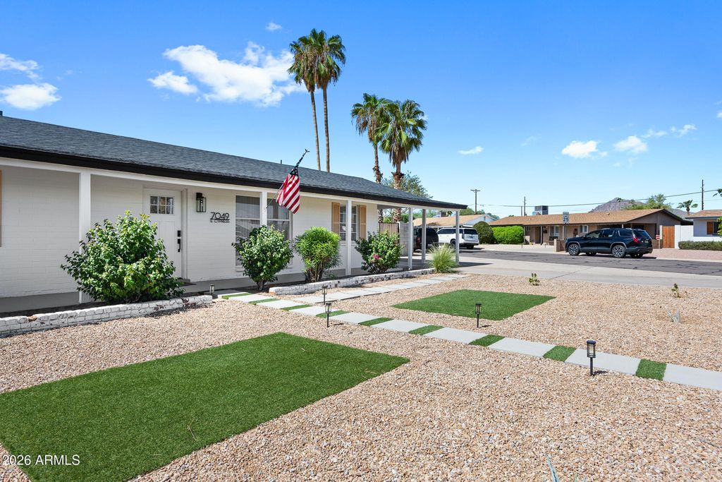 7049 E CYPRESS Street, Scottsdale, AZ 85257 — photo 4