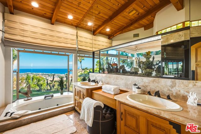 3400 Coast View Drive, Malibu, CA 90265