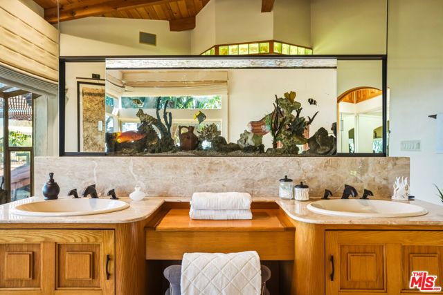 3400 Coast View Drive, Malibu, CA 90265
