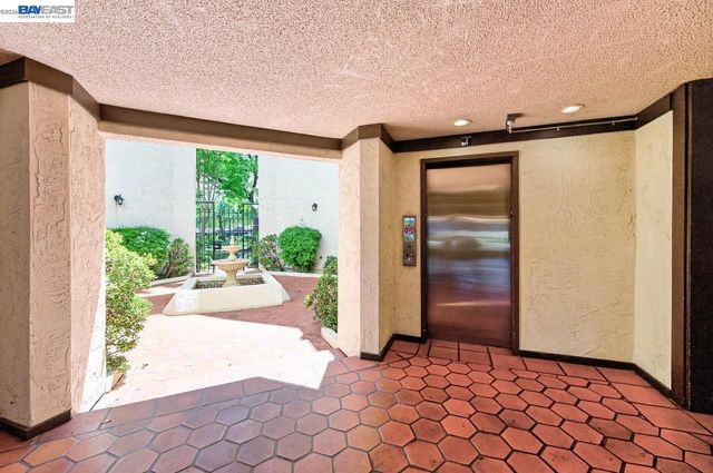 39931 Cedar Blvd 309, Newark, CA 94560