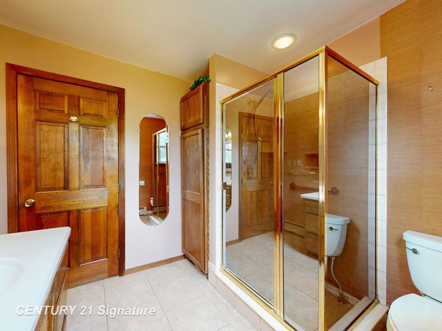 5501 Calkins Road, Flint Twp, MI 48532