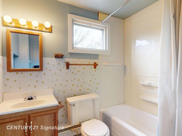 5501 Calkins Road, Flint Twp, MI 48532